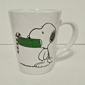 Snoopy Coffee Mug Peanuts Worldwide Candy Cane Xmas Stoneware Tea Mug
